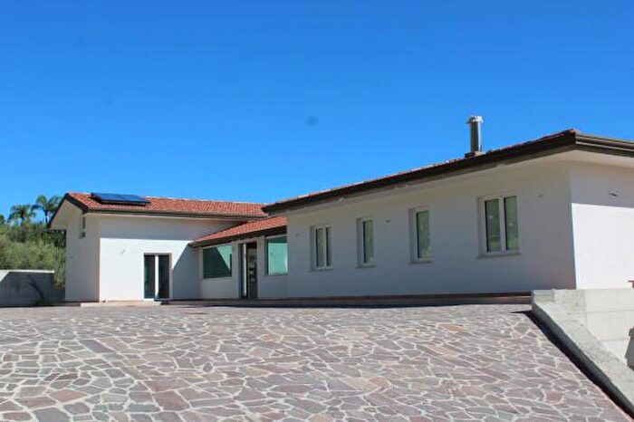 Casa con 6 locali in vendita in Contrada Monte Alto, Patti