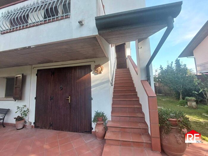 Appartamento trilocale in affitto in Via Nemi, Centro, Cervia