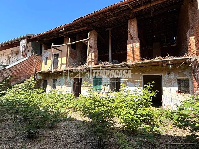 Casa quadrilocale in vendita in Via Principe Ferdinando, Foglizzo