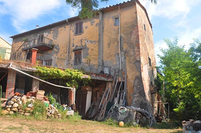 Casa con 12 locali in vendita in Bari