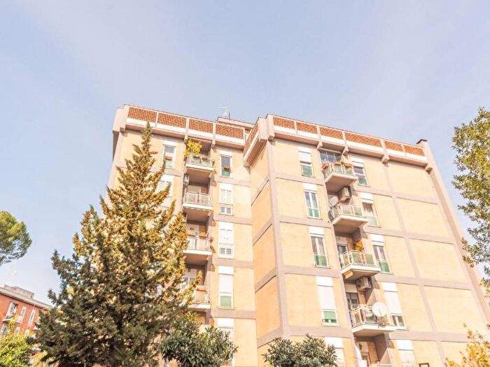 Appartamento trilocale in affitto in Via Ottorino Gentiloni, Nuovo Salario, Roma
