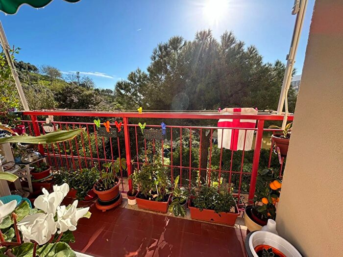 Appartamento trilocale in vendita in Via Stassano, Genova