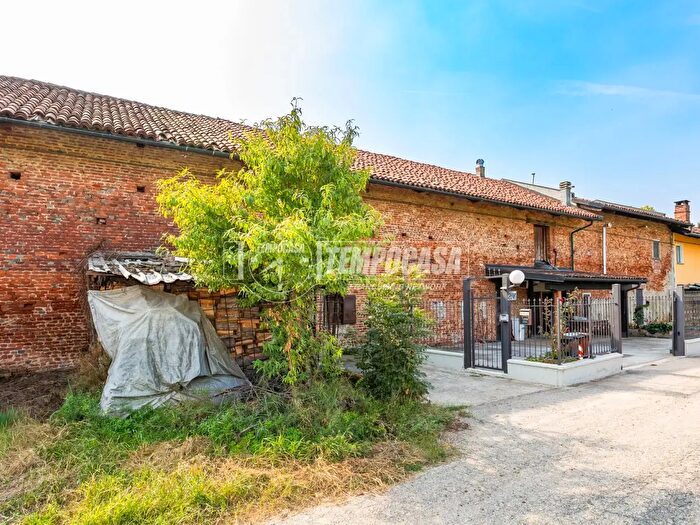 Appartamento quadrilocale in vendita in Via Castelguelfo, Chieri
