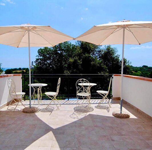 Appartamento con 8 locali in affitto in San Vito Chietino