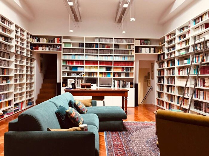 Appartamento con 5 locali in affitto in Via Irnerio, Irnerio, Bologna