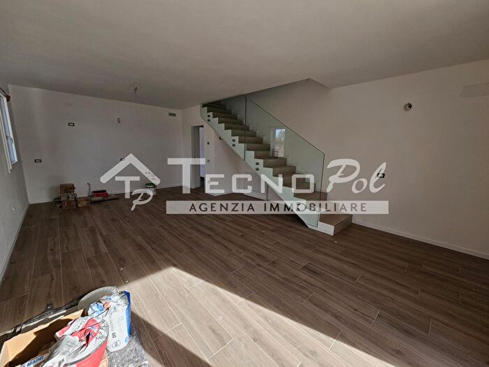 Appartamento quadrilocale in vendita in Via Pioga Campodarsego, Campodarsego