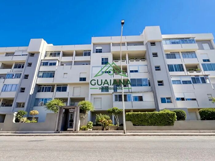 Appartamento con 5 locali in vendita in Via Alessandro De Santis, Trapani