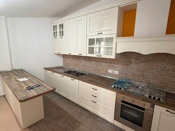 Appartamento trilocale in affitto in Via Damiano Assanti, Centro Storico, Catanzaro