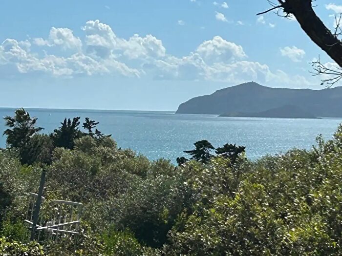 Appartamento quadrilocale in vendita in Via delle Mimose, Orbetello