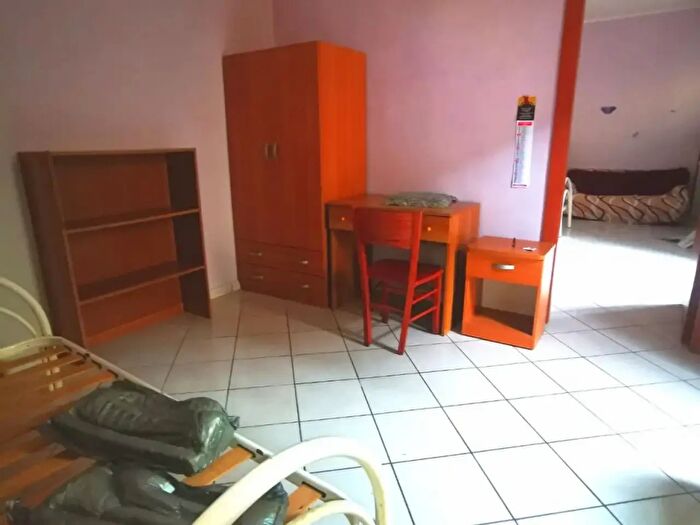 Appartamento trilocale in vendita in Via Guglielmo Pepe, Catanzaro