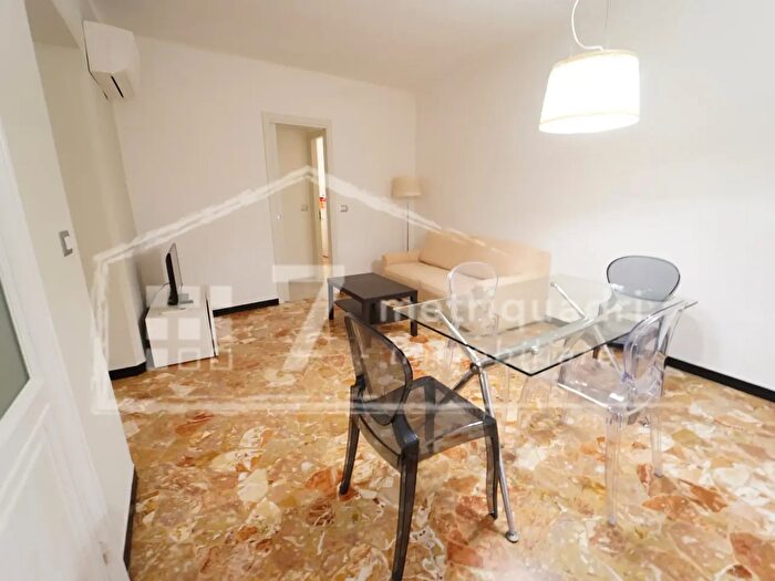 Appartamento con 5 locali in affitto in Chiavari