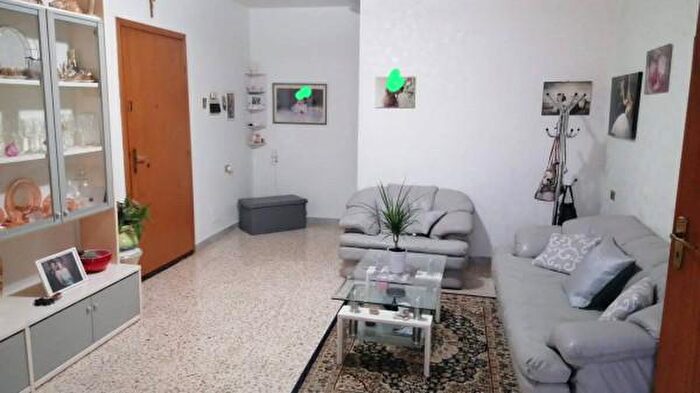 Appartamento quadrilocale in vendita in Circonvallazione Ortisiana, Modica