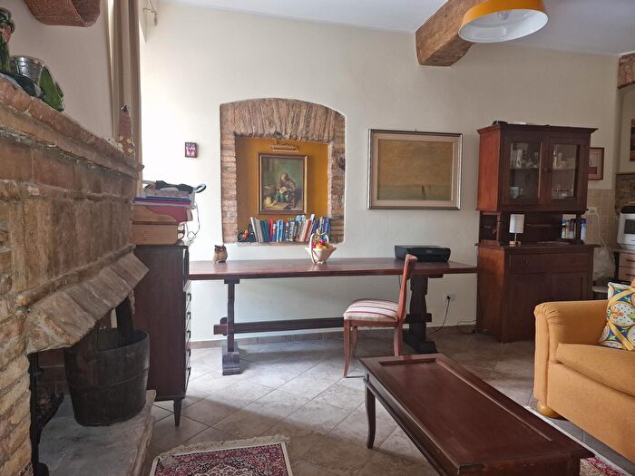 Casa quadrilocale in vendita in Via Pizzutella, Terni