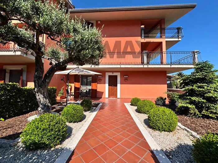 Casa con 9 locali in vendita in Contrada Santa Giusta, Lanciano