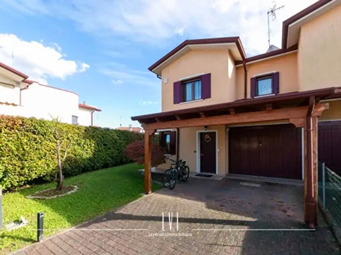 Casa trilocale in vendita in Via Misurina, San Dona Di Piave