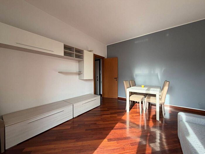 Appartamento bilocale in affitto in Via Sant'Ampellio, Pezzotti Meda, Milano