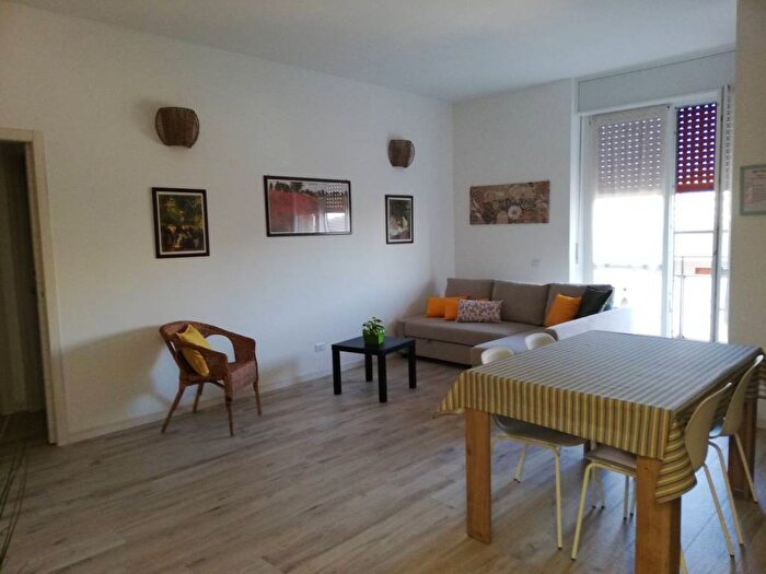 Appartamento bilocale in affitto in Via Giuseppe Mazzini, Centro, Muggiò