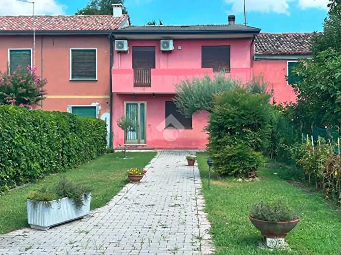 Casa quadrilocale in vendita in Via Selve, Mogliano Veneto