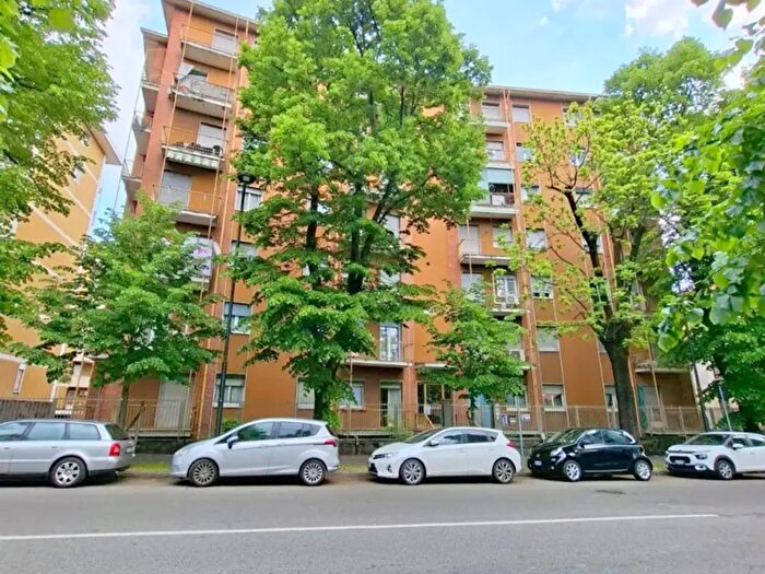 Appartamento quadrilocale in vendita in Viale Diaz, Busto Arsizio