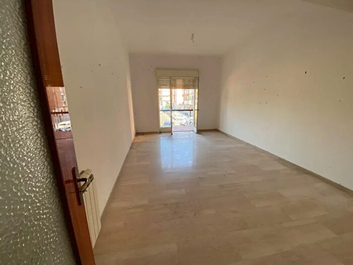 Appartamento trilocale in vendita in Piazza della Pace, Reggio di Calabria