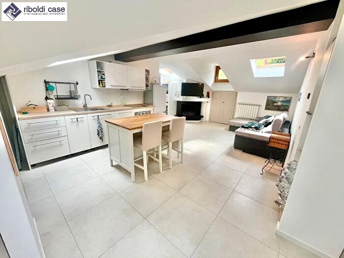 Appartamento bilocale in vendita in Monticello Brianza