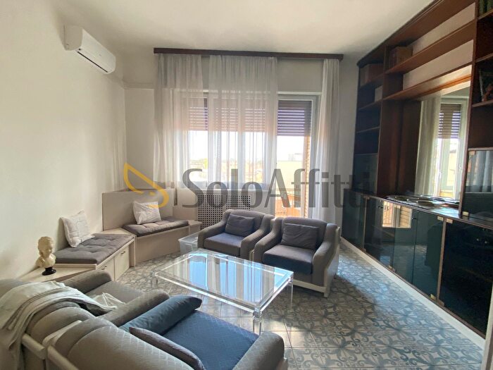 Appartamento quadrilocale in affitto in Piazza Luigi Ferrari, Rimini