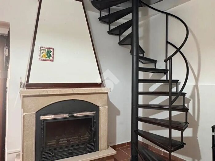 Appartamento trilocale in affitto in Via Redenzione, Venafro