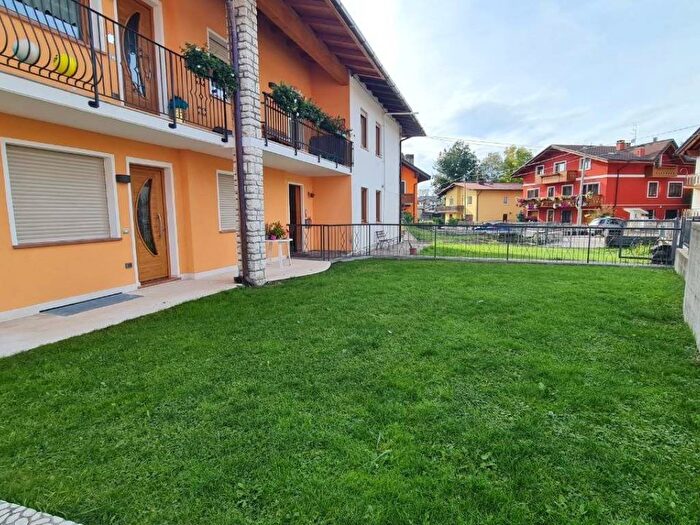 Appartamento quadrilocale in affitto in Via R Stasi, Centro, Asiago