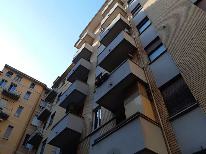 Appartamento bilocale in affitto in Via Col Moschin, Corso San Gottardo, Milano