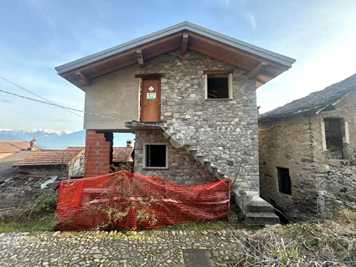 Casa bilocale in vendita in Via Burano, Montemezzo