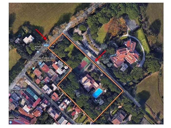 Casa con 20 locali in vendita in Via Nomentana Roma, Roma