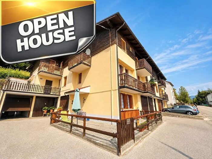 Casa quadrilocale in vendita in Viale dei Finanzieri, Tonezza Del Cimone