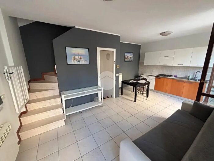 Appartamento monolocale in vendita in Fano