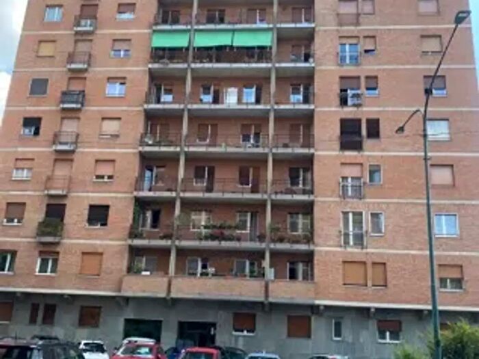 Appartamento bilocale in affitto in Via Monte Cristallo, Torino