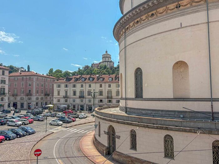 Appartamento trilocale in affitto in Via Monferrato, Gran Madre Crimea, Torino