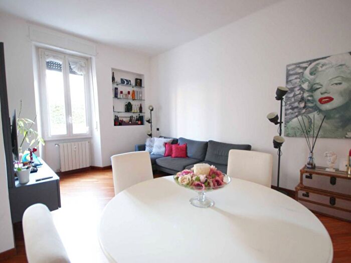 Appartamento trilocale in affitto in Via Giambattista Vico, San Vittore, Milano