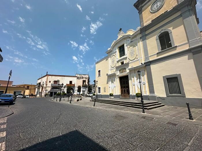 Appartamento trilocale in vendita in Via Regina Margherita, Trecase