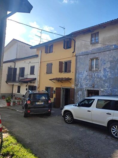 Casa con 5 locali in vendita in Via Corniolo Firenzuola, Firenzuola