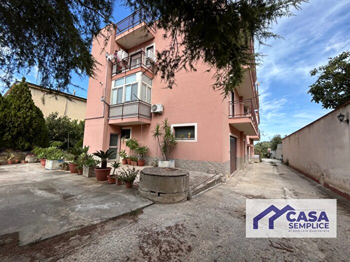 Appartamento con 5 locali in vendita in Via Dirillo, Palermo