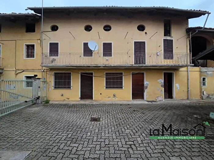 Casa con 5 locali in vendita in Via Torino, Santhia