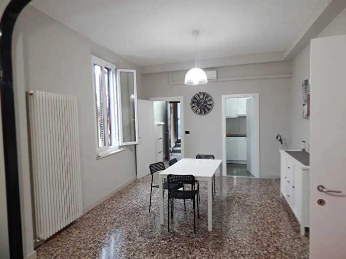 Appartamento trilocale in affitto in Strada Massimo dAzeglio, Parma