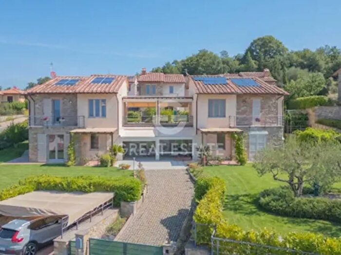 Casa con 6 locali in vendita in Via Roma Alta, San Casciano Dei Bagni
