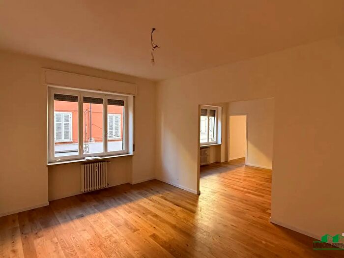 Appartamento con 7 locali in vendita in Strada Giuseppe Garibaldi b, Parma