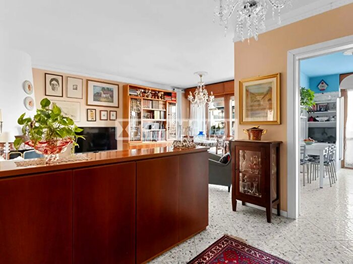 Appartamento trilocale in vendita in Via Walter Tobagi, Milano