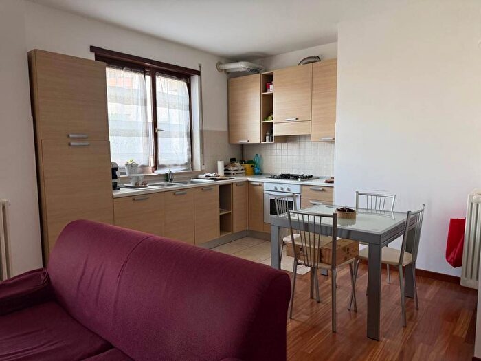 Appartamento bilocale in affitto in Via Leonardo da Vinci, Centro, Muggiò
