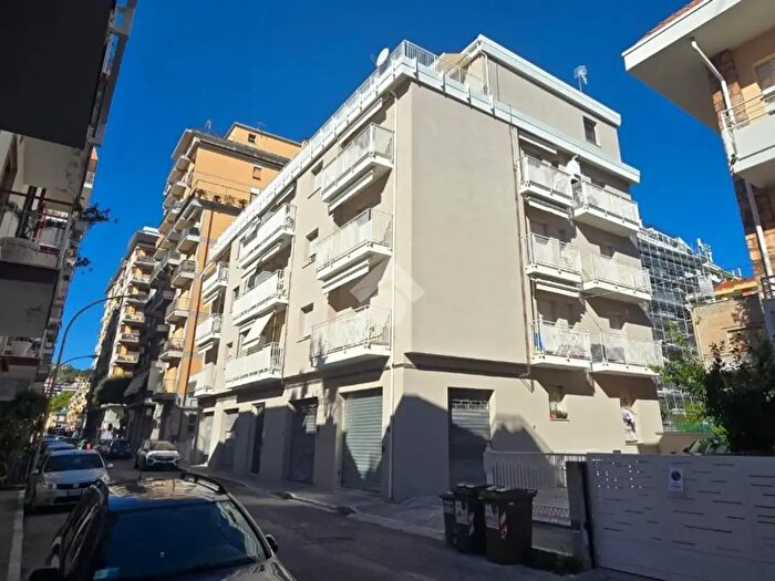 Appartamento con 5 locali in vendita in Via Campania, San Benedetto Del Tronto