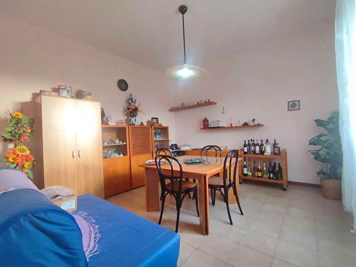 Appartamento quadrilocale in vendita in Via Glauco Masi, Livorno