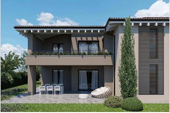 Appartamento con 5 locali in vendita in Via del Pretorio Sassuolo, Sassuolo