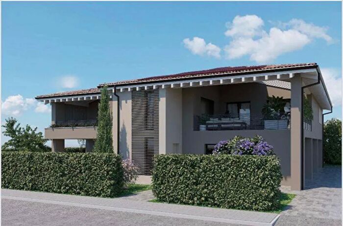 Case in Vendita e in Affitto - 3