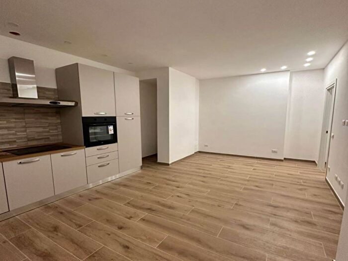 Appartamento trilocale in affitto in Via dei Radiotelegrafisti, Cecchignola Giuliano Dalmata, Roma